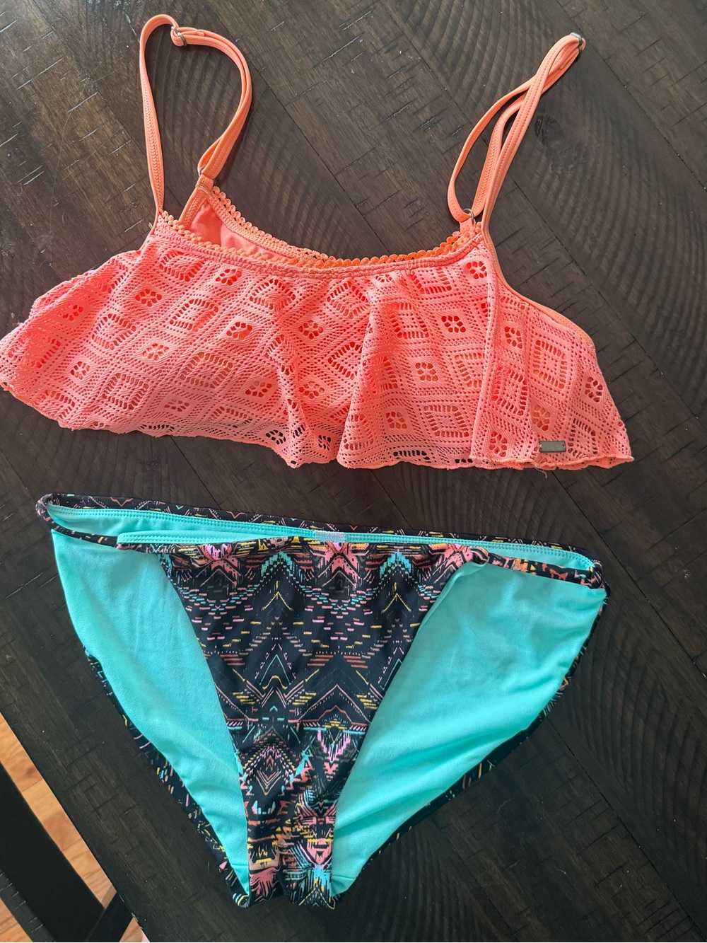 Roxy Swim Top & No Boundaries Bottom - Size Large